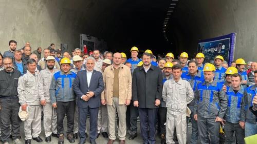 پروژه باقیمانده بزرگراه از نظر اقتصادی برای کشور حیاتیست