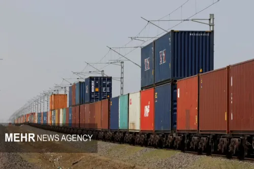 انتقاد از داستانهای ناصحیح راه آهن ضعف ها با آمارسازی پوشانده نمی شود