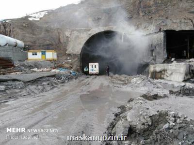 تدوین آیین نامه ایمنی كارگران در تونل سازی جاده ها